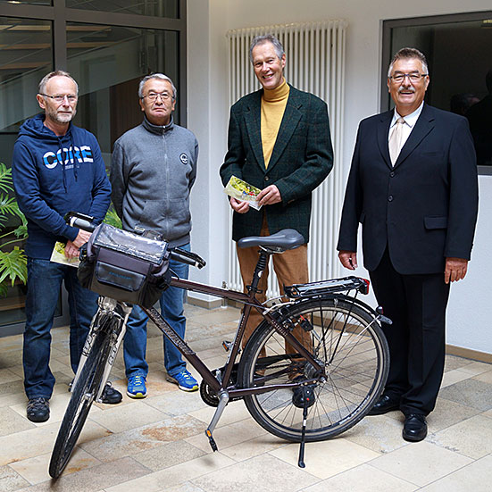 v.l.n.r. Hans-Peter Berr, Norbert Marquard von den Pedalos, Ronald Mühe, Konrad Rupprecht, Bürgermeister Markt Feucht